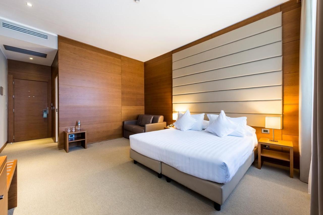 Occidental Aurelia Hotel Roma Ngoại thất bức ảnh