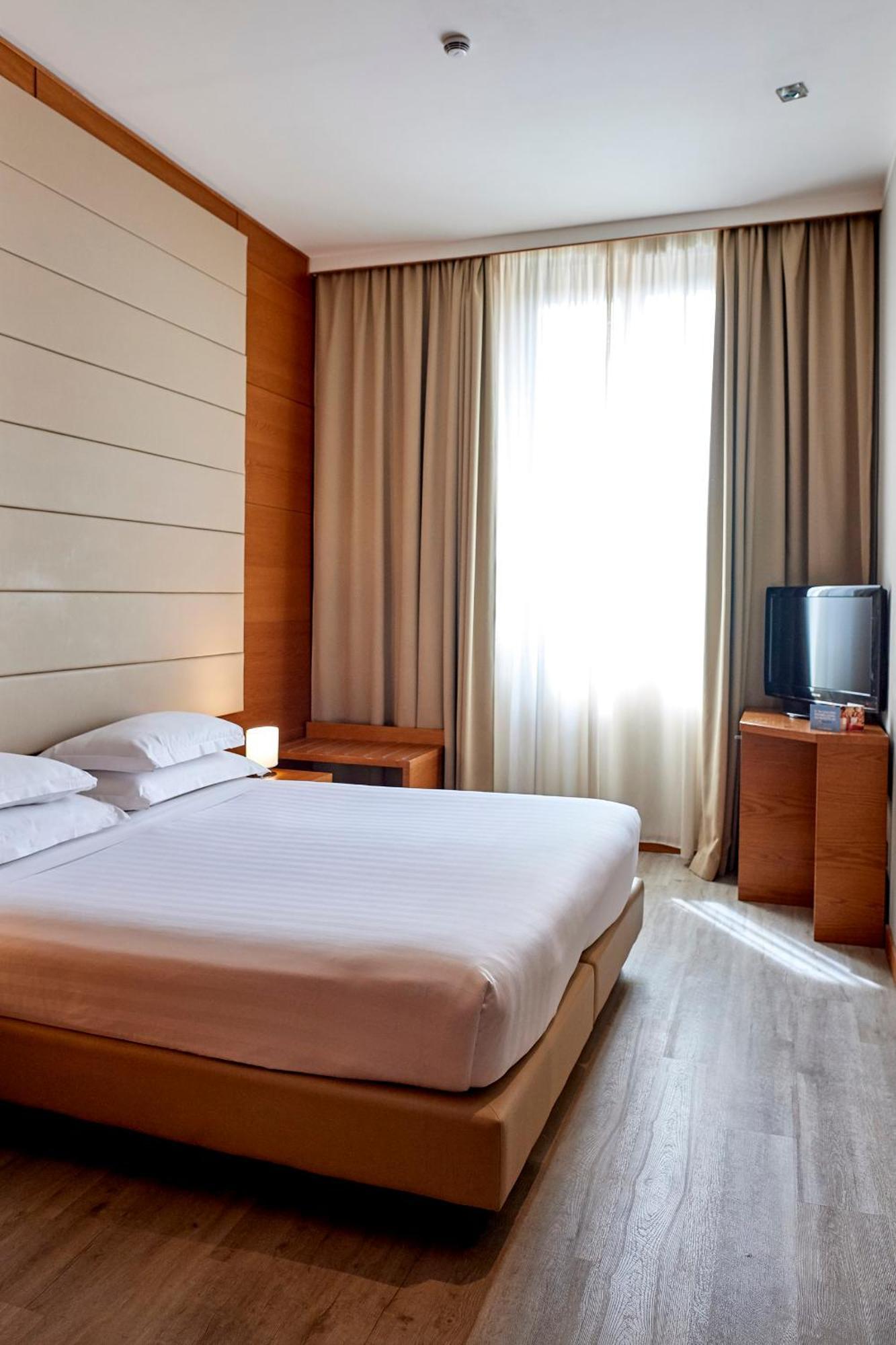 Occidental Aurelia Hotel Roma Ngoại thất bức ảnh